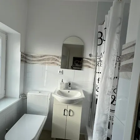 Goscinne U Reni בית אירוח ואמביירז'צה