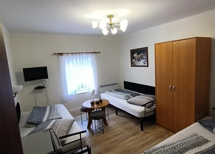 Goscinne U Reni Homestay Wambierzyce